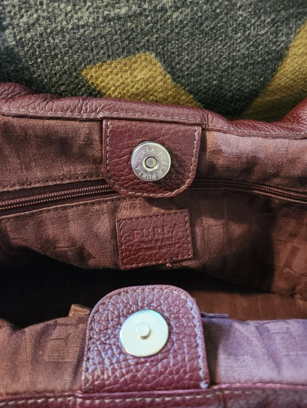 Furla Small Doctor Hobo Bag Burgundy Bordeaux Black Cherry Y2k 90s